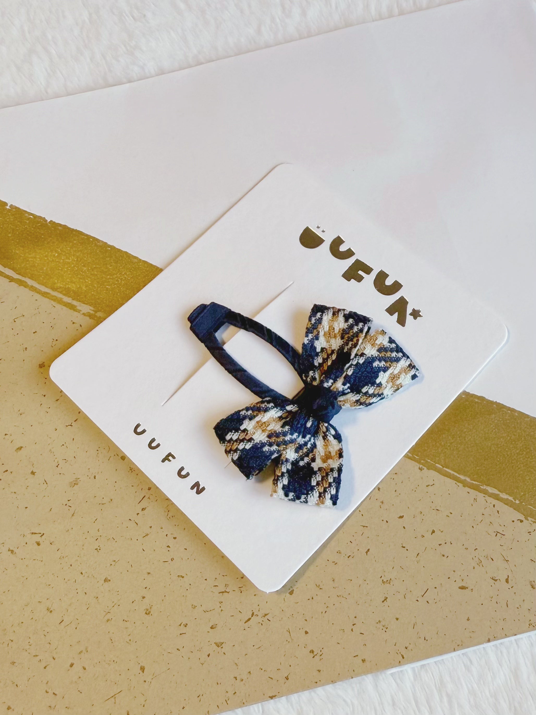 Fabric Butterfly Hair Clip – Large Houndstooth