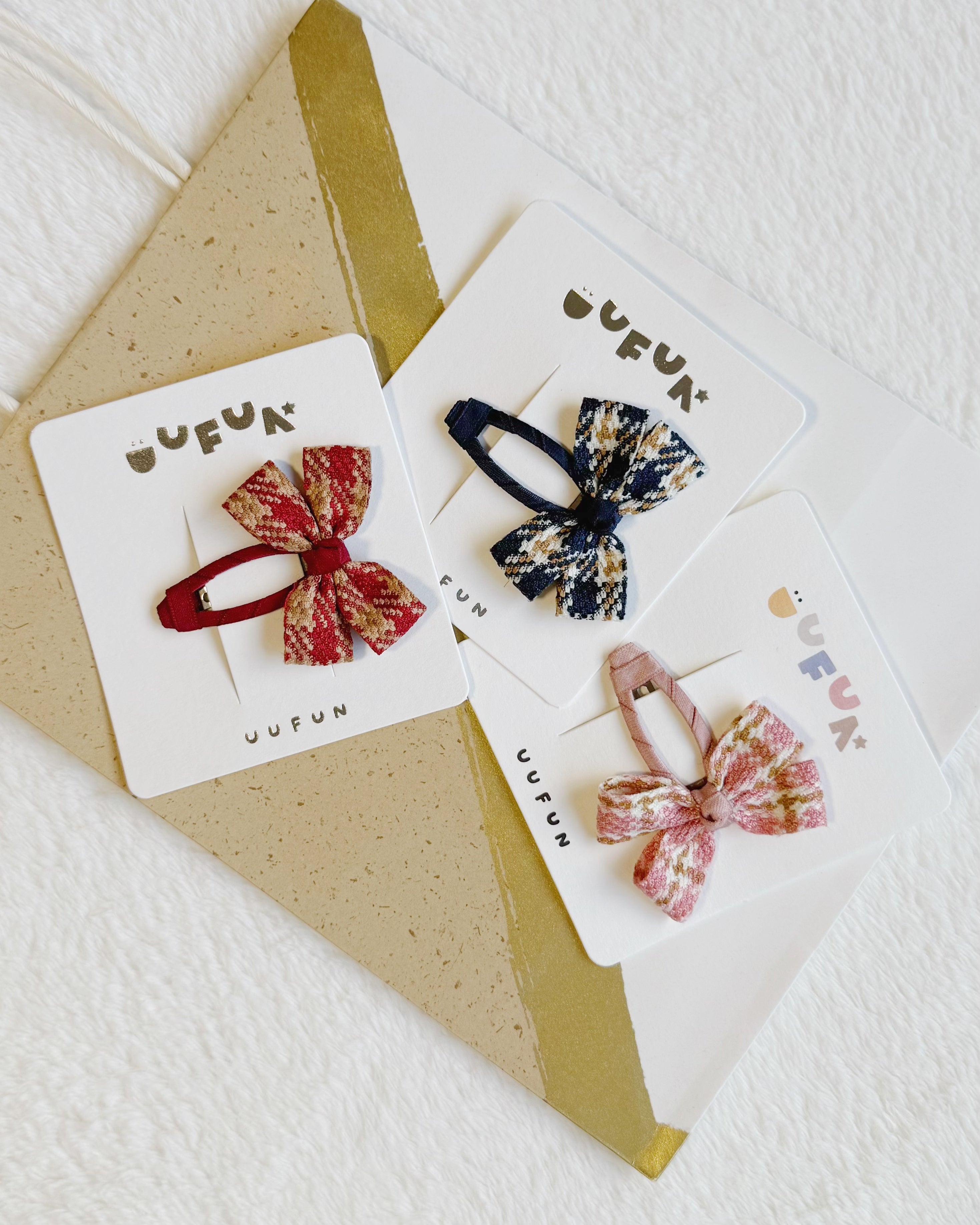 Fabric Butterfly Hair Clip – Large Houndstooth