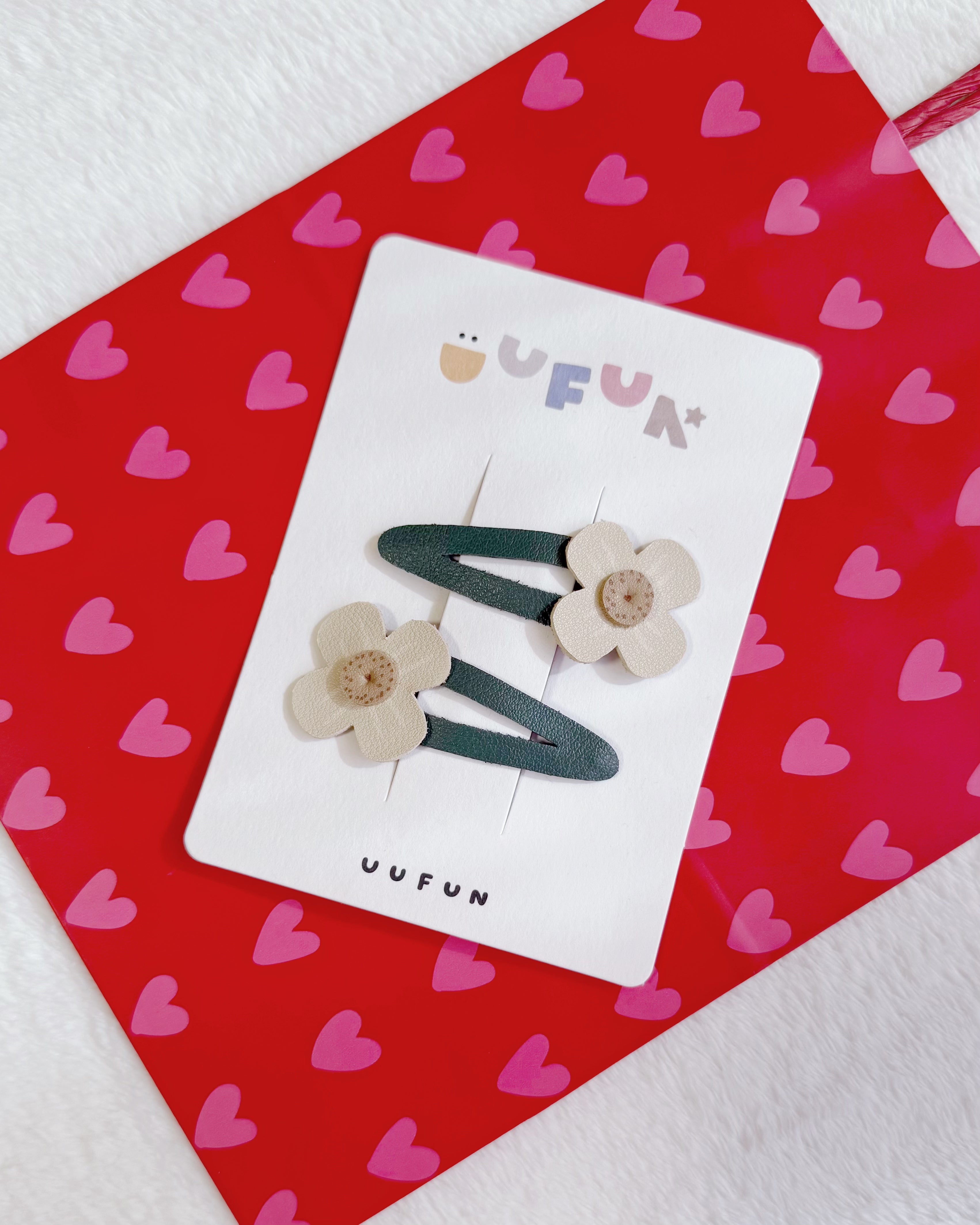 Leather Flower Snap Clip Set – 2 Pieces