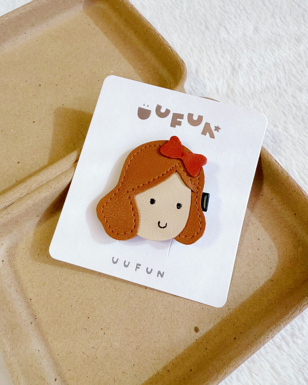Leather Fairy-Tale Girl Hair Clip – Red Bow